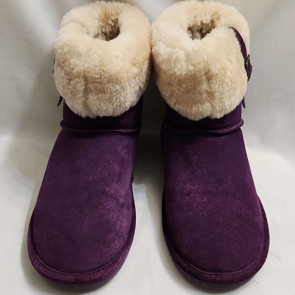 BearPaw Abby 6 Buckle Winterberry Suede Sheepskin Winter Short Boots (W size 8)